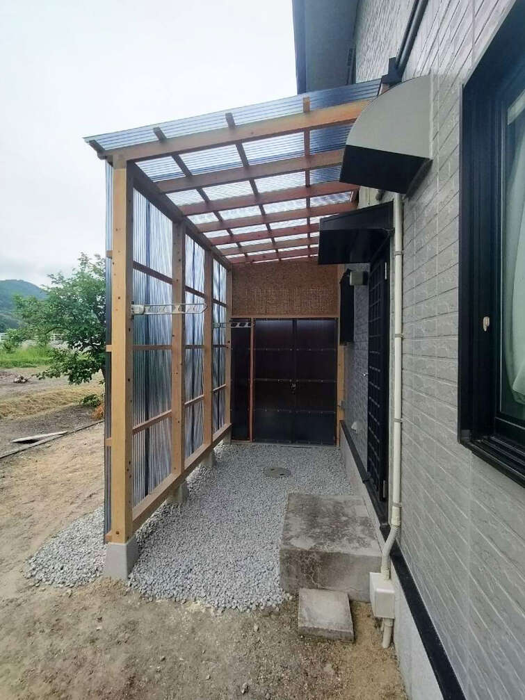 米冷蔵庫と洗濯物干しスペースを兼ねた 安心＆快適なスペースづくり