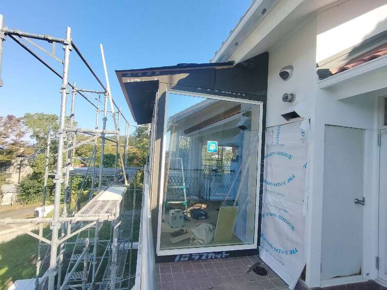 大きなFIX窓を設置