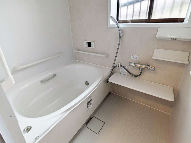 【施工後】お掃除しやすいユニットバスに